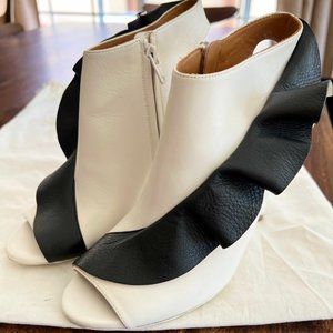 Balenciaga White Black Ruffle Peep Toe Heeled Booties - Size 38